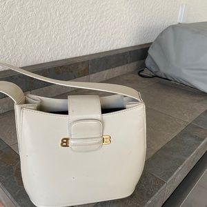 Bbally handbagMAKE AN OFFER